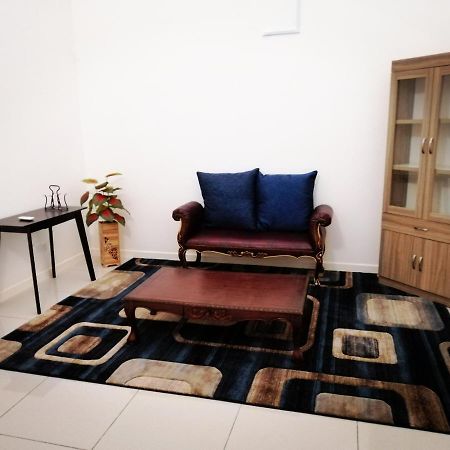 A&D Home-stay @Kota Warisan, Sepang  Bagian luar foto