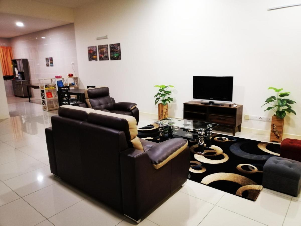 A&D Home-stay @Kota Warisan, Sepang  Bagian luar foto