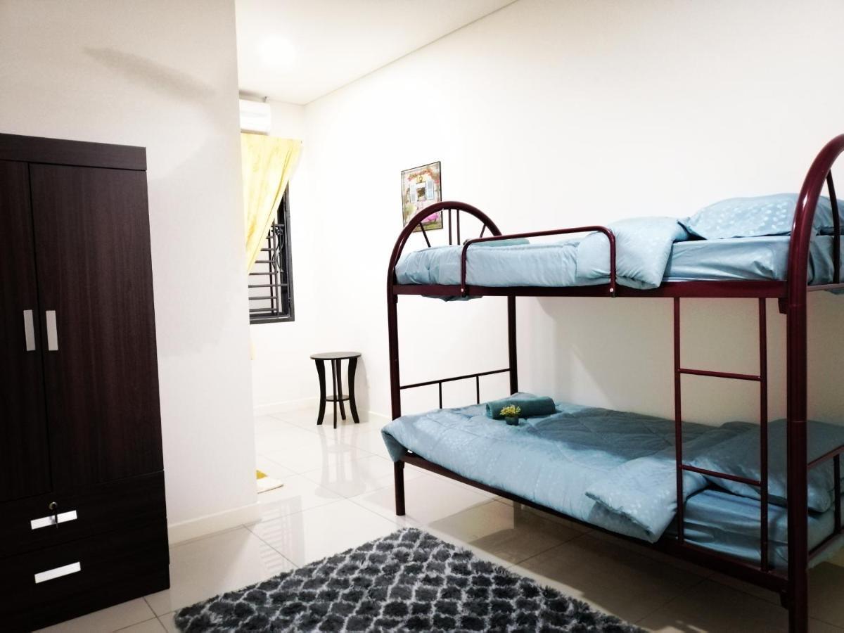 A&D Home-stay @Kota Warisan, Sepang  Bagian luar foto