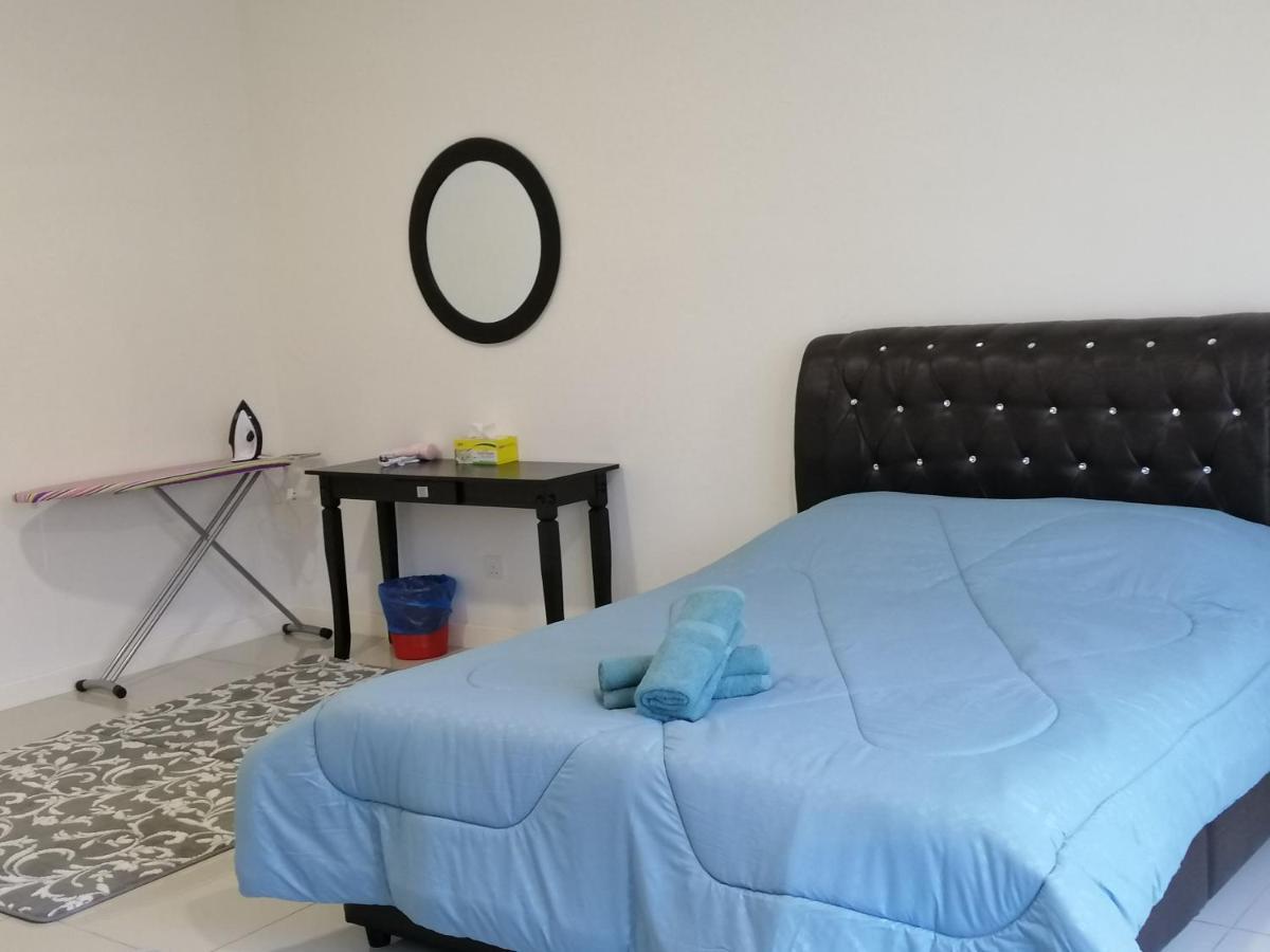 A&D Home-stay @Kota Warisan, Sepang  Bagian luar foto